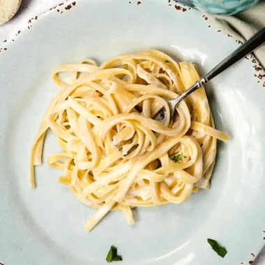 Creamy Fettuccine with Butter and Light Cream Sauce