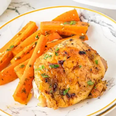 Savory Baked Garlic Chicken Thighs