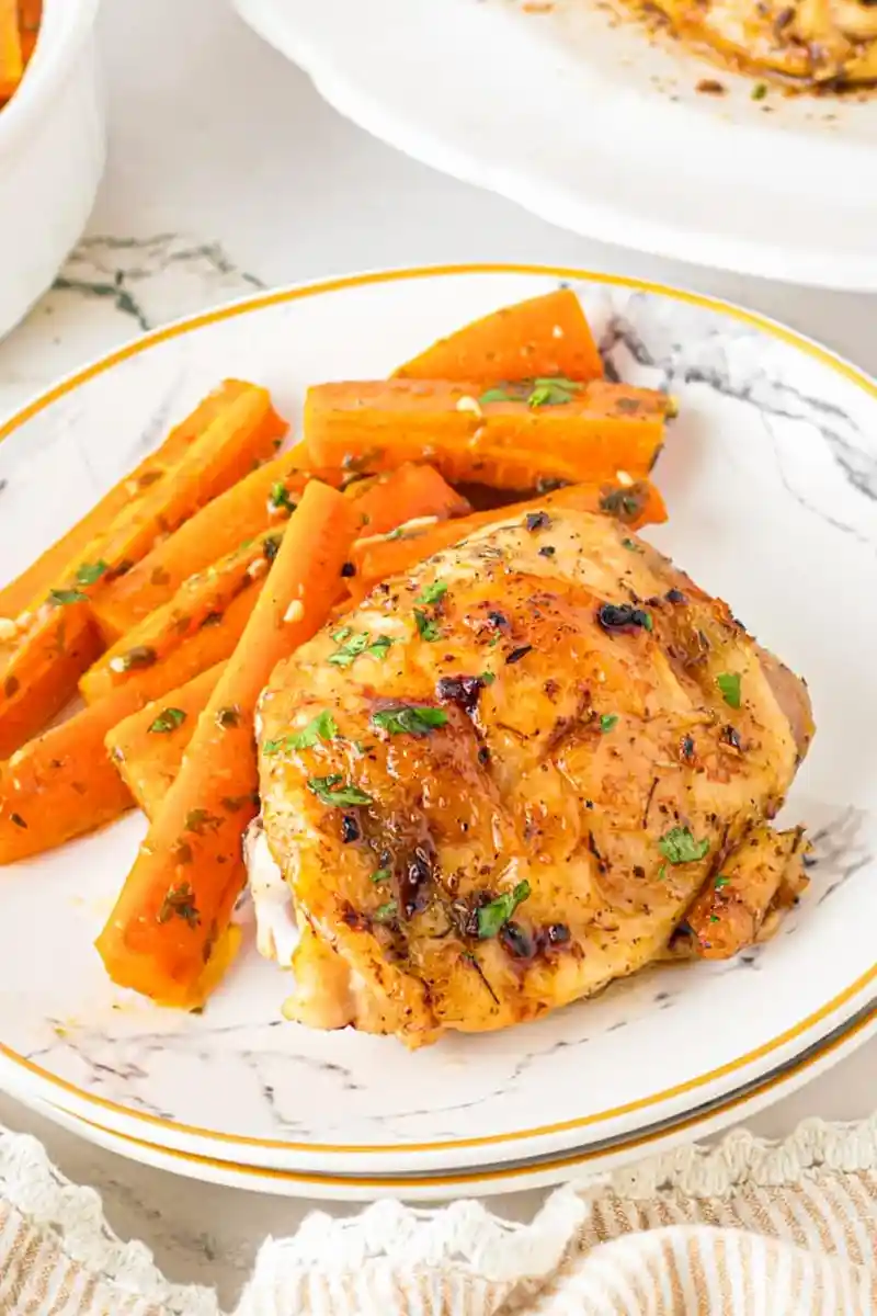 Easy Garlic Chicken Thighs