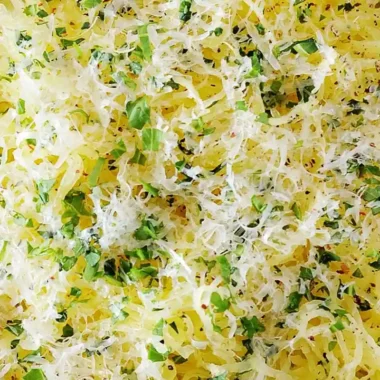 Garlic Parmesan Spaghetti Squash