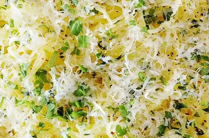Garlic Parmesan Spaghetti Squash