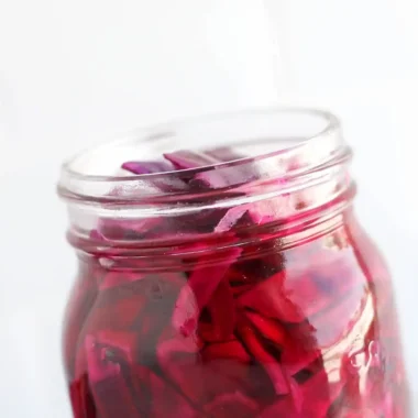 Quick Pickled Red Cabbage