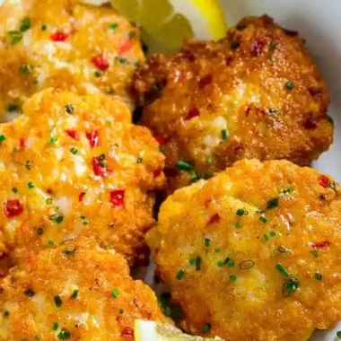 Golden Pan-Seared Shrimp Cakes