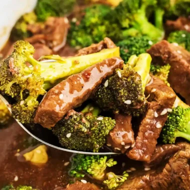 Easy Slow Cooker Beef and Broccoli
