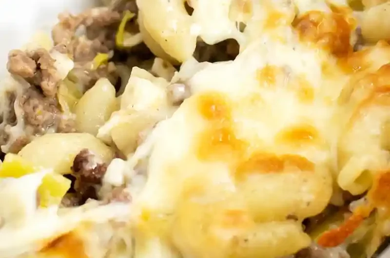 Cheesy Ground Beef and Leek Pasta Bake