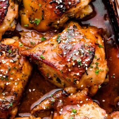 Honey Garlic Baked Chicken Thighs