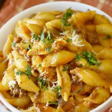 Instant Pot Creamy Shells and Beef