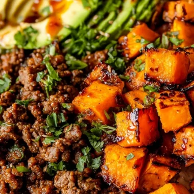 Spicy Sweet Beef Bowls with Honey Drizzle