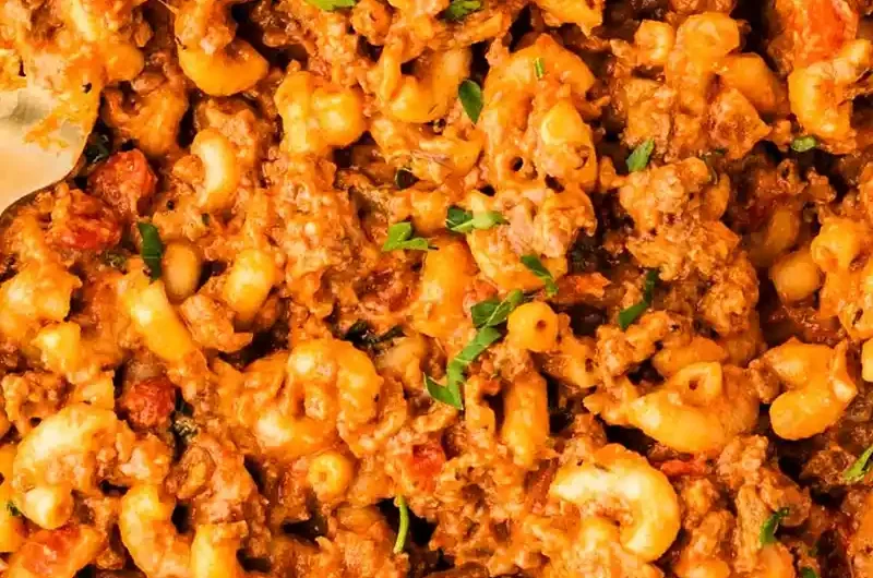 Hearty One-Pot Beef and Macaroni Goulash