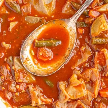 Slow Cooker Low Calorie Cabbage Soup