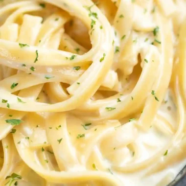 Creamy Homemade Alfredo Sauce