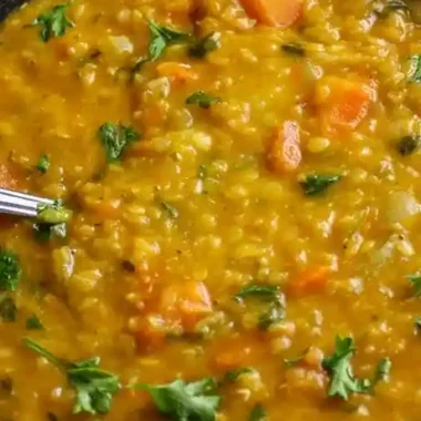 Nutritious Red Lentil and Vegetable Soup