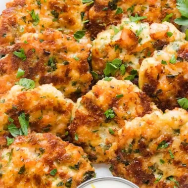Cheesy Shrimp Cakes with Lemon Aioli