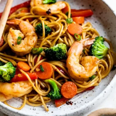 Easy Homemade Shrimp Lo Mein