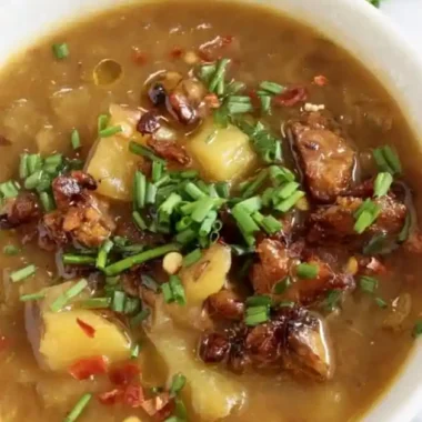 Hearty Cabbage and Potato Soup