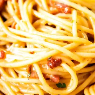 Quick and Creamy Beef Bacon Spaghetti Carbonara