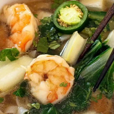 Quick Spicy Shrimp Pho