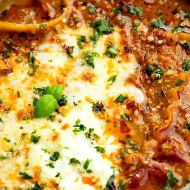 Hearty Beef and Cheese Lasagna Soup