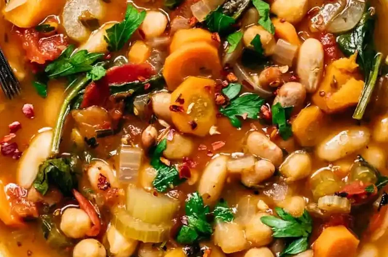Hearty Three-Bean Vegetable Soup