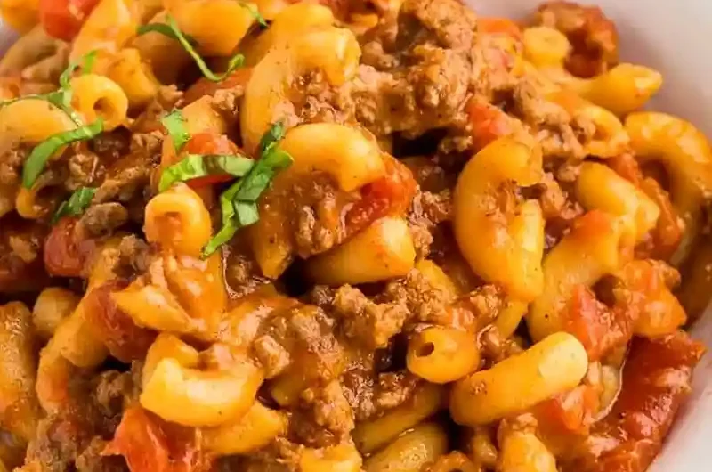 Old Fashioned Beef and Macaroni Goulash