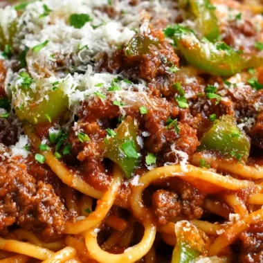 Rich and Hearty Southern Spaghetti with a Glossy Meat Sauce