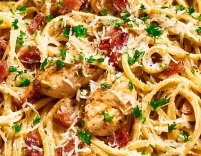 Creamy Chicken Carbonara: The Cozy Recipe Everyone Will Love!
