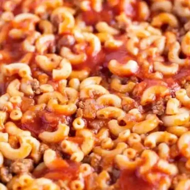 Classic American Goulash: A Simple Pasta and Beef Comfort Dish