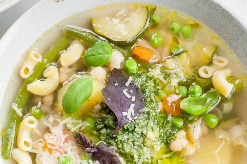 Pistou Soup - French vegetable soup (Soupe au Pistou)