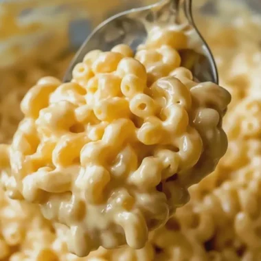 Classic Creamy Homemade Macaroni and Cheese