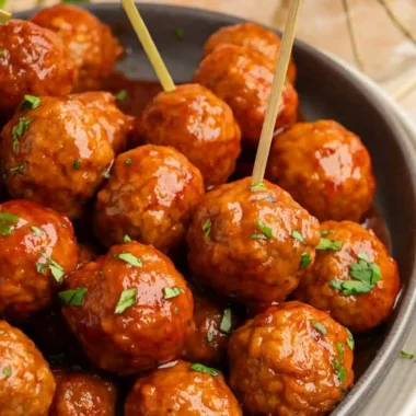 Slow Cooker Grape Jelly Meatballs for Any Gathering