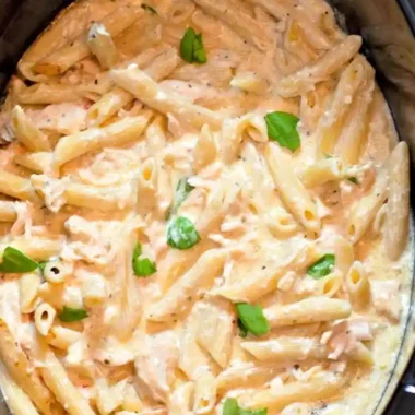 Slow Cooker Creamy Italian Chicken Pasta