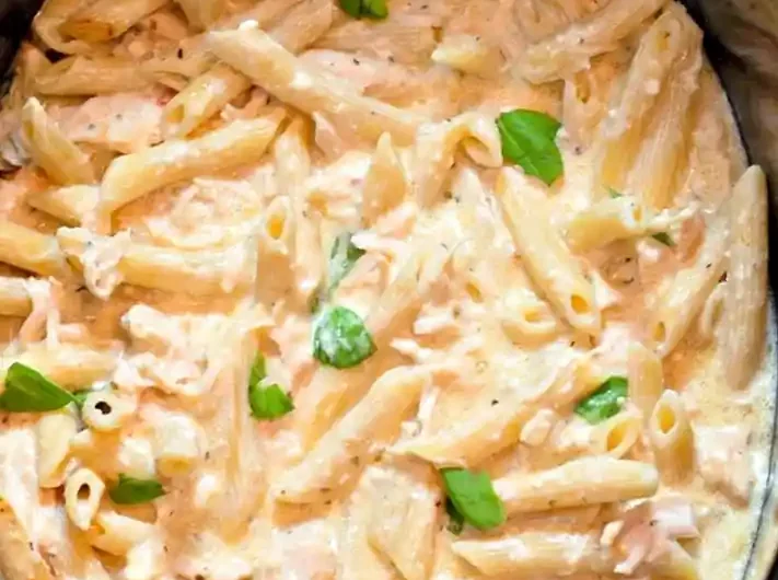 Slow Cooker Creamy Italian Chicken Pasta