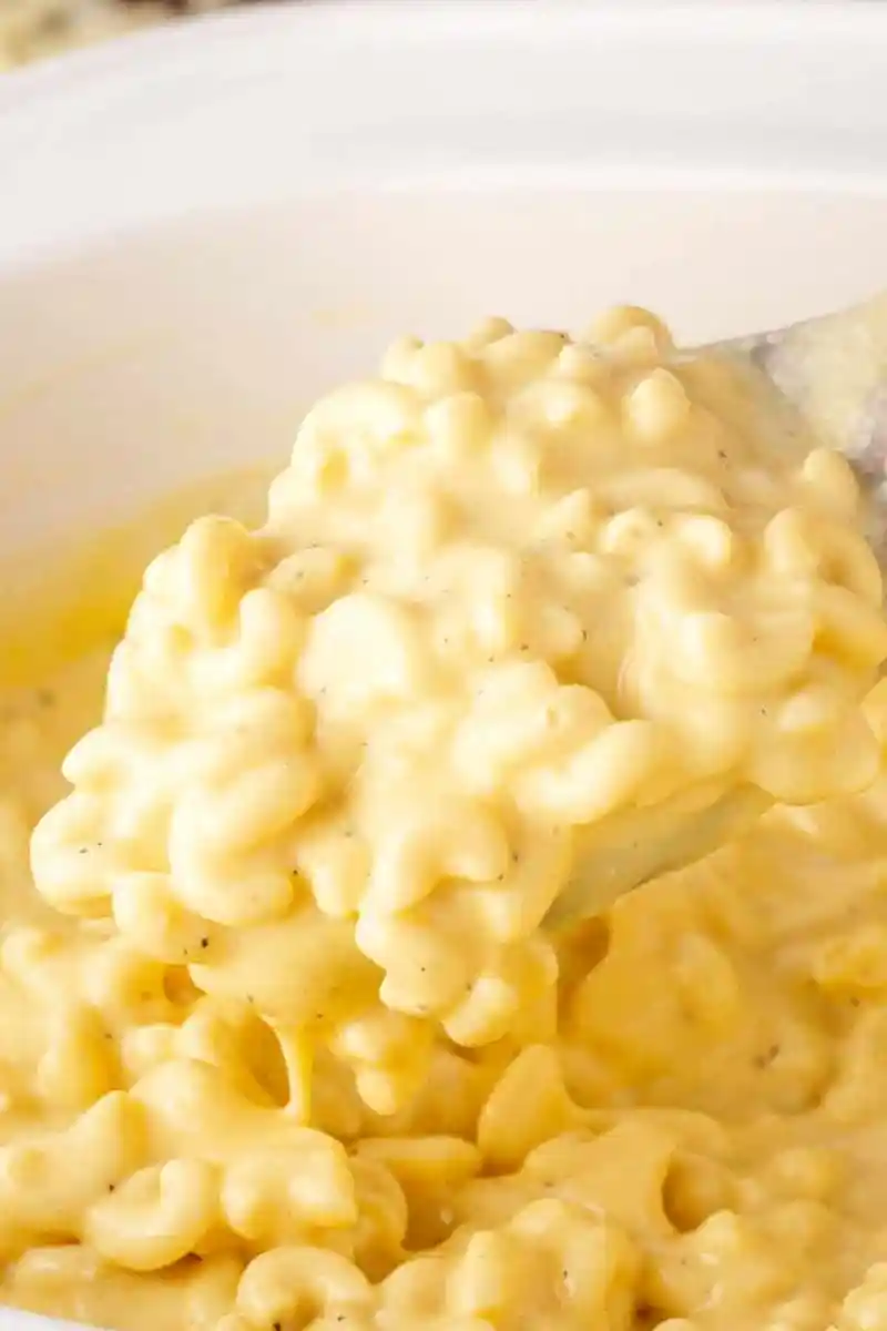 Slow Cooker Velveeta Mac and Cheese